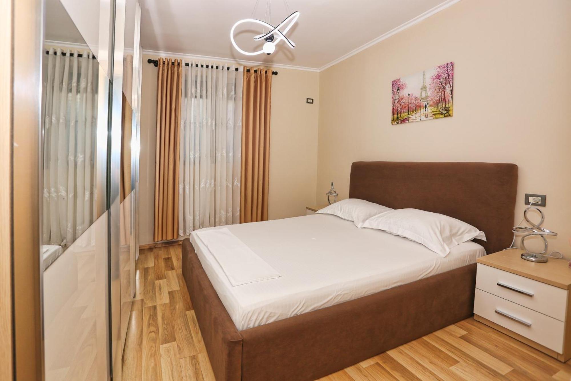 R&B City Center Apartment Tirana Exterior foto