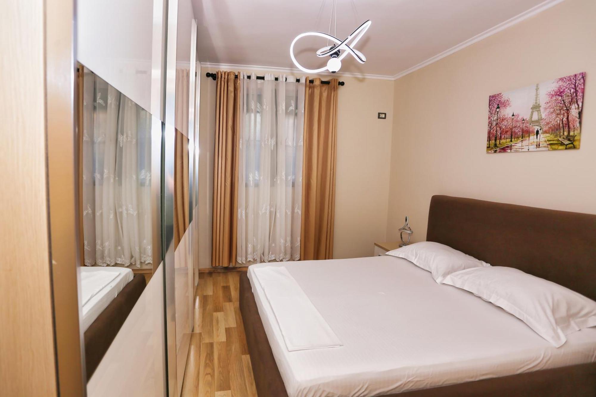 R&B City Center Apartment Tirana Exterior foto